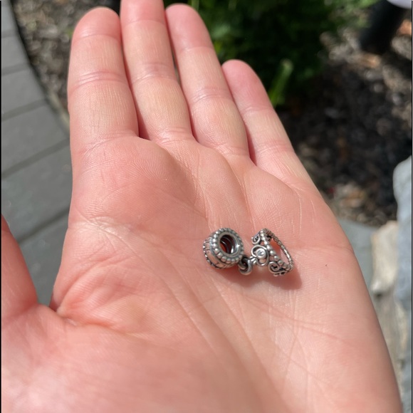 Pandora charm/ princess crown - Picture 1 of 2